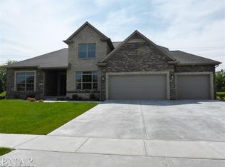 6 Mackenzie Ct, Bloomington, IL