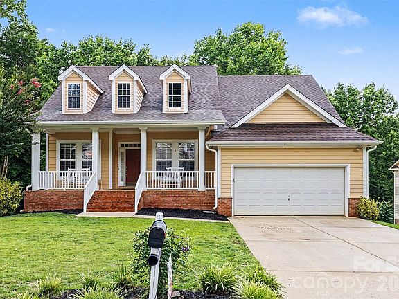 3rd image of 1417 Autumn Ridge Ln