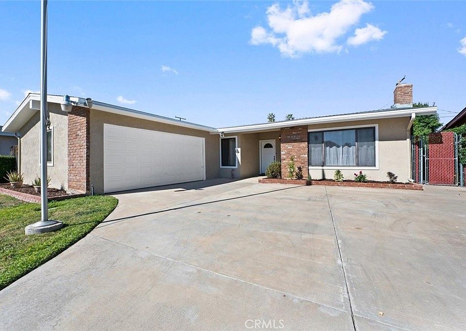 1st image of 25388 Yolanda Ave