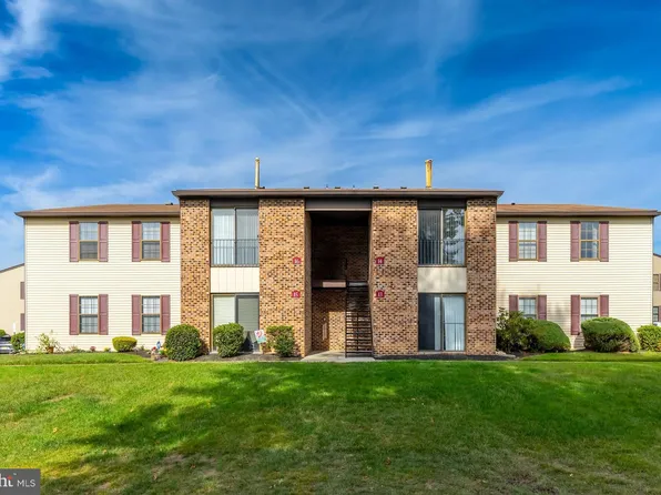 16 Kent Pl, Sewell, NJ 08080