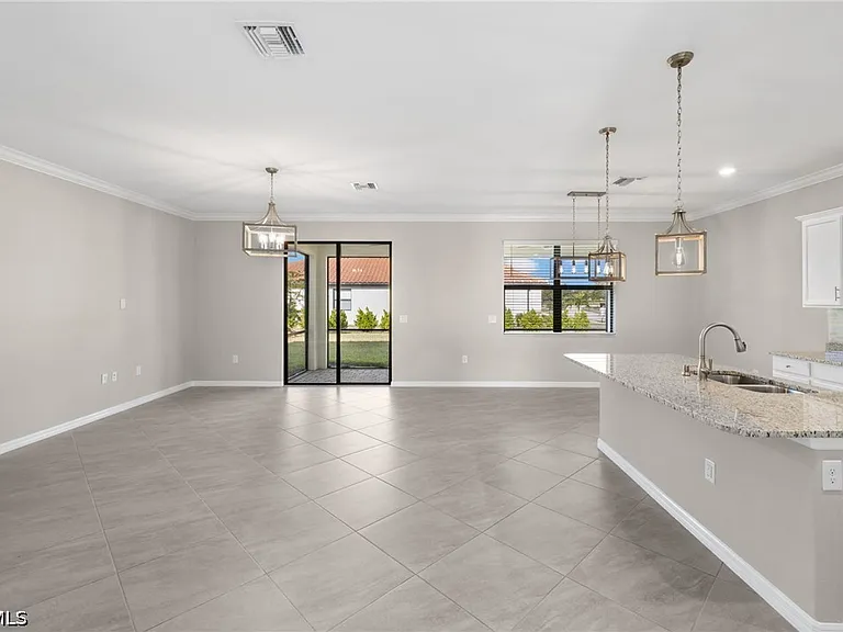 11884 Arbor Trace Dr — Photo 5