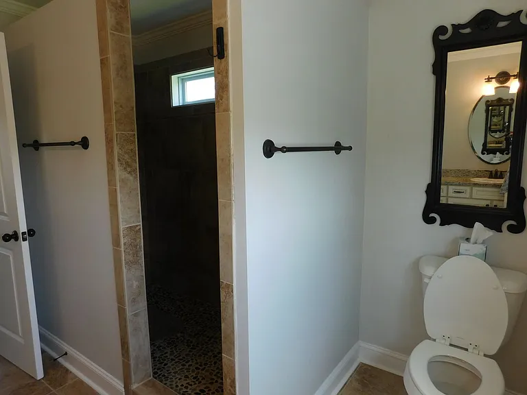 101 Staffordshire Dr — Photo 37