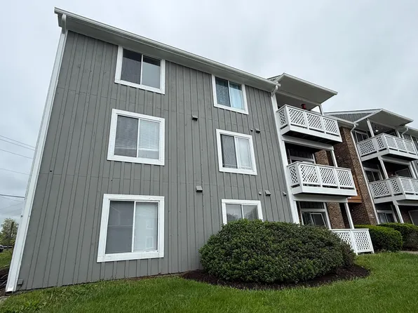 812 Cascade Ct, Blacksburg, VA 24060