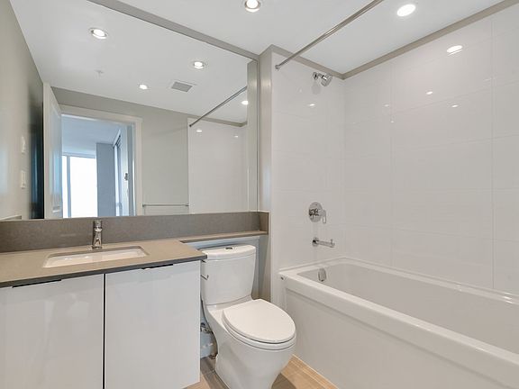 4th image of 6638 Dunblane Ave #3206