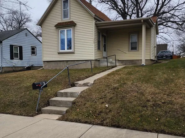 512 Saint Thomas Ave, Albert Lea, MN 56007