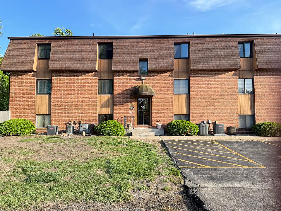 1st image of 1010 Arlene Ct APT 18