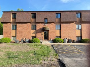 1010 Arlene Ct APT 18, Bloomington, IL 61701