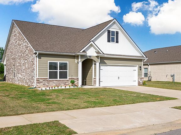 4th image of 4790 Barrett Oaks Dr
