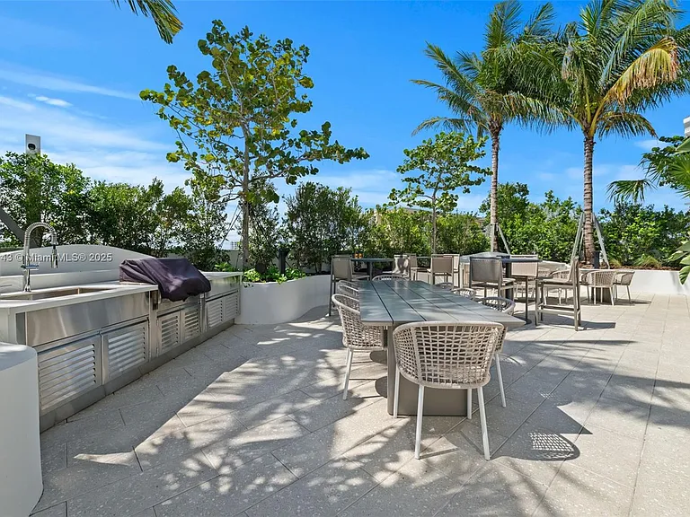 900 N Ocean Blvd #1005 — Photo 39