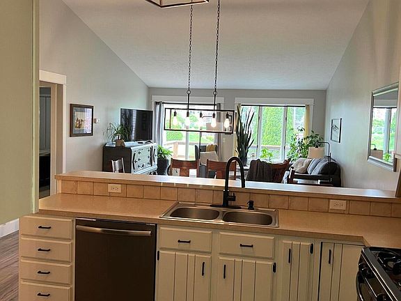 4th image of 7428 Boulder Bluff Dr #126