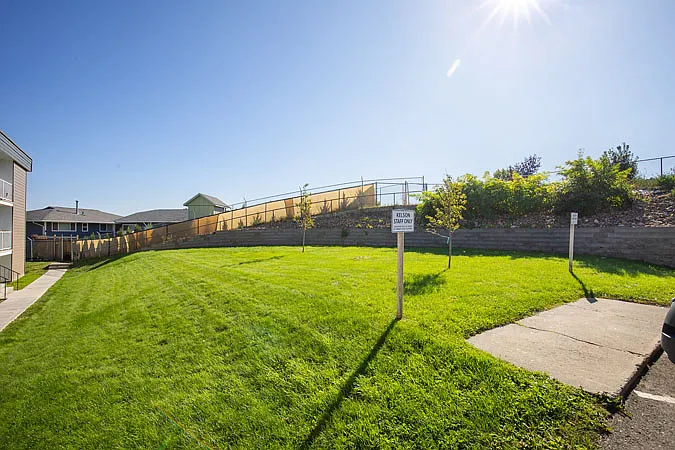 465 Greenstone Dr — Photo 8