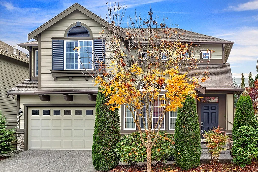 4 bed, 1990 sqft, $4,300 — Photo 1