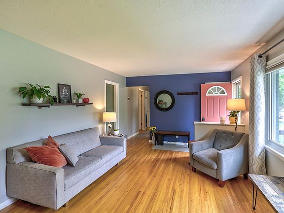 3rd image of 7809 Terra Linda Dr
