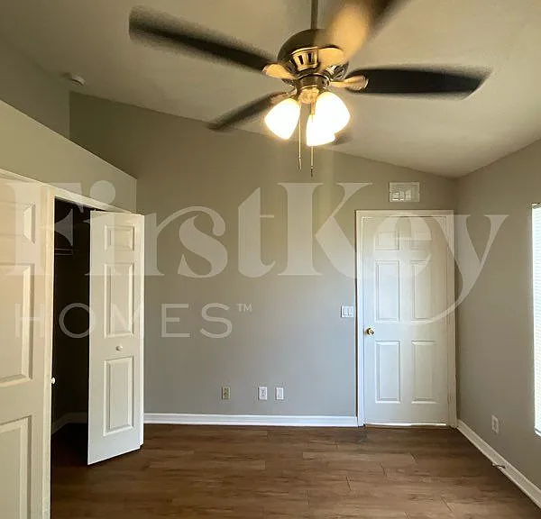 1113 Harry Ave S — Photo 9