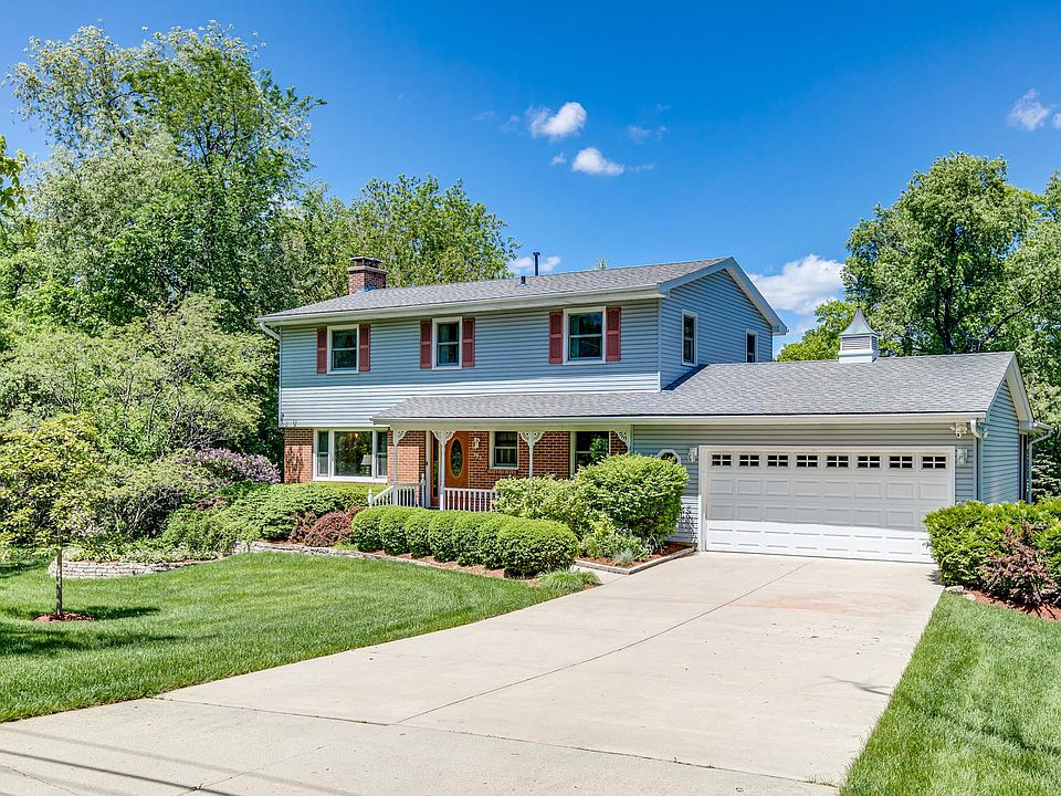 1st image of 793 Hillview Ave