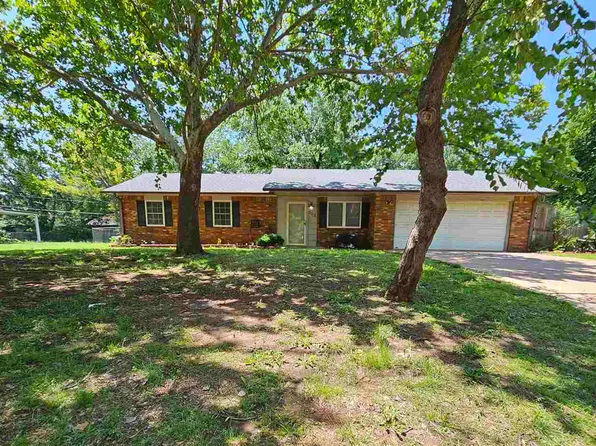 902 N Burdick St, Stillwater, OK 74075