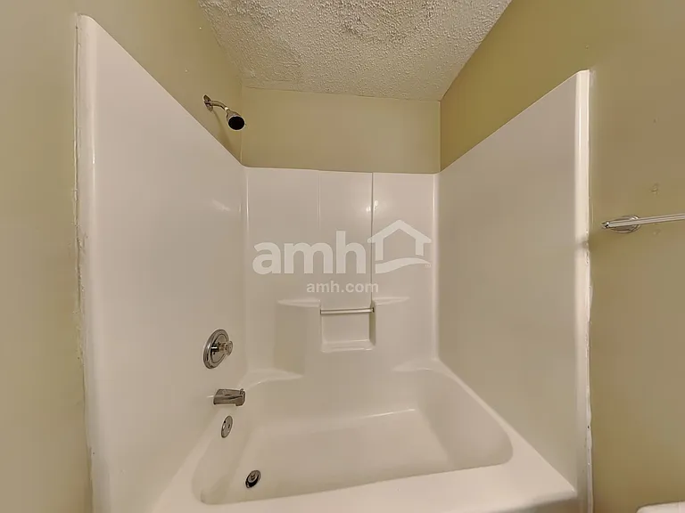 100 Summerchase Dr — Photo 19