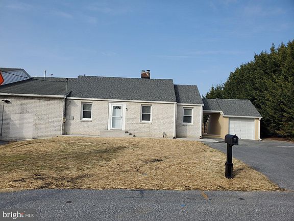 5th image of 8 Virginia Ave