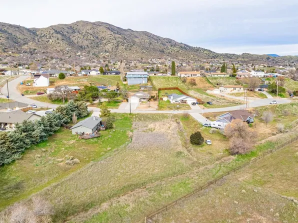 20816 Crest Dr Lot 43, Tehachapi, CA 93561