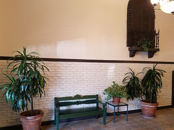4th image of 5454 Zelzah Ave APT 101
