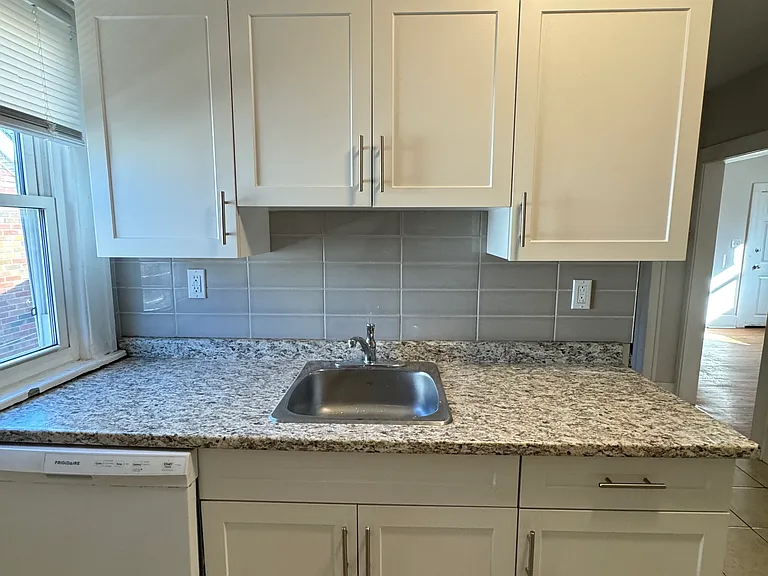 2177 Dougall Ave #1 — Photo 17