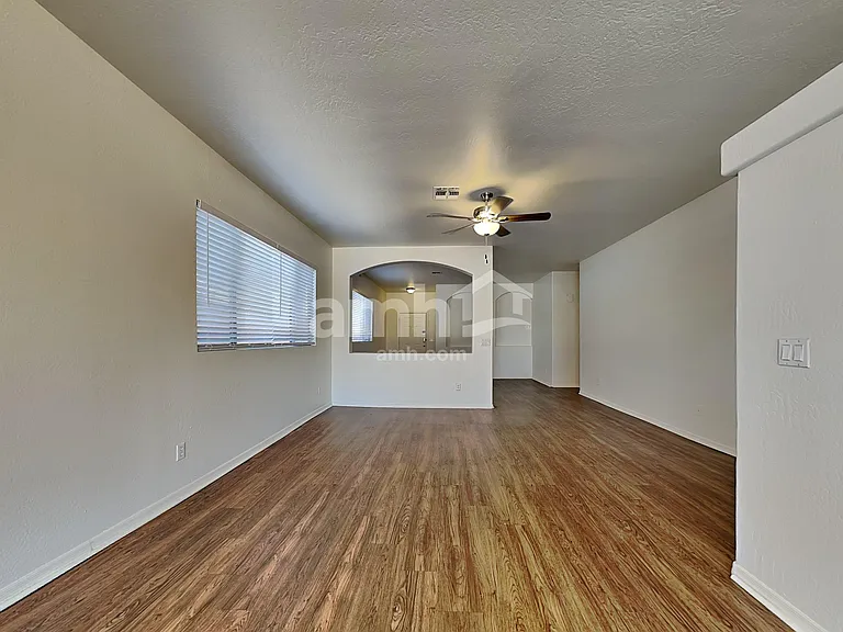 11170 W Almeria Rd — Photo 9