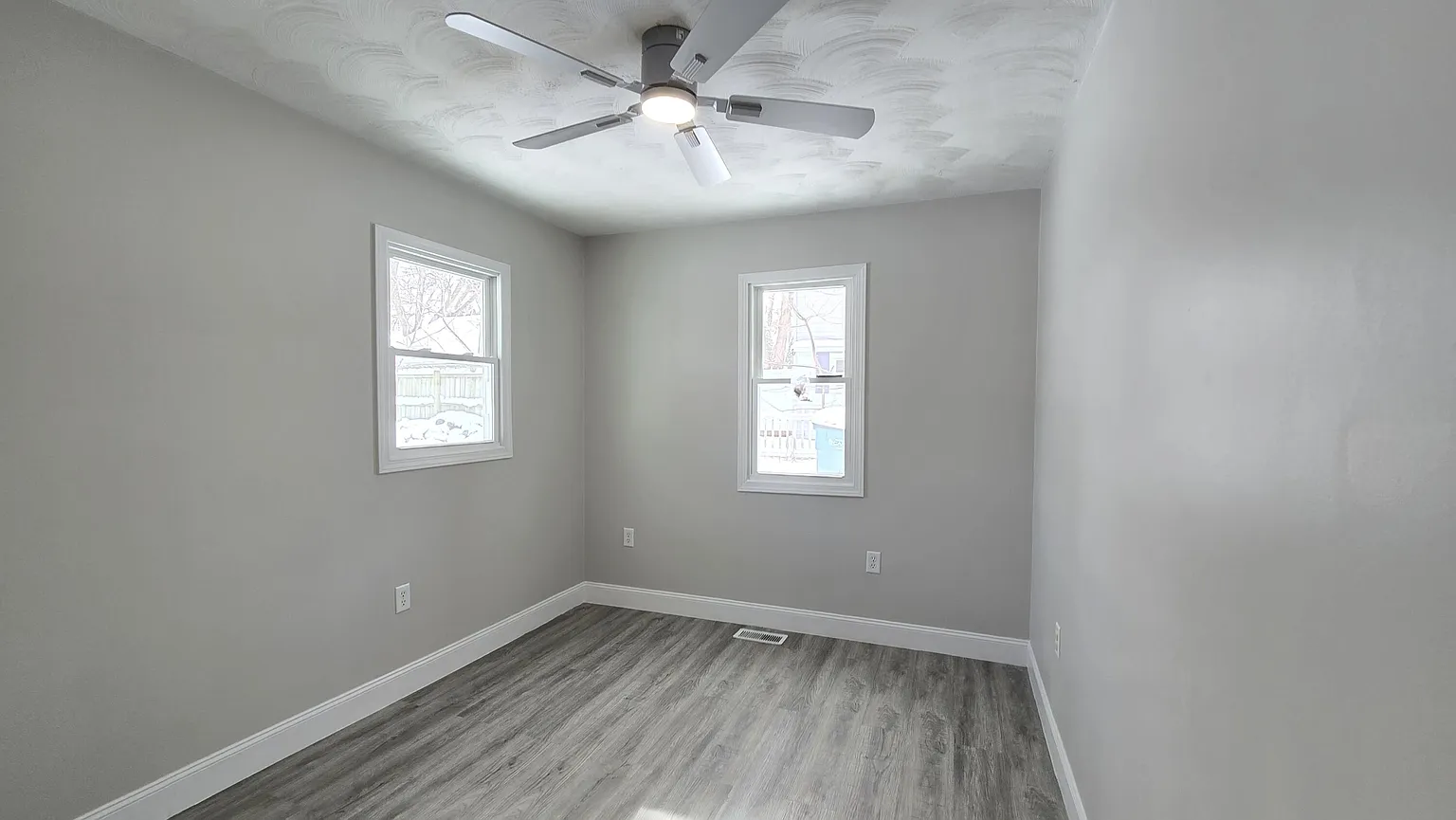 3429 Lowcroft Ave photo 1