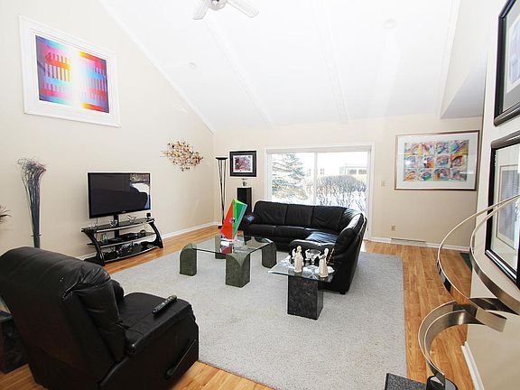 2nd image of 2110 W Norfolk Ct
