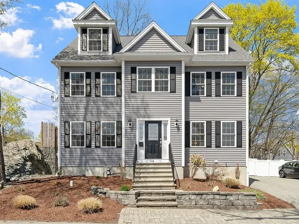 16 Smith Ln, Medford, MA 02155