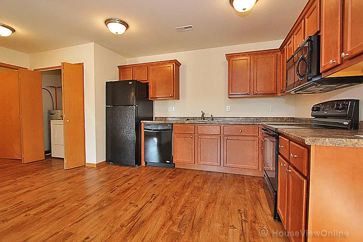 514 Olive St — Photo 5