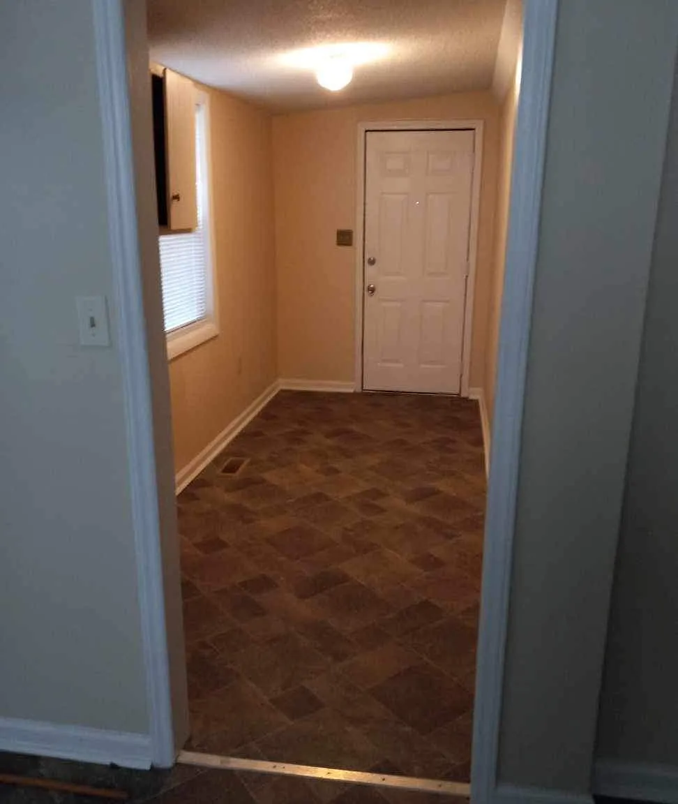 3 bed, 1075 sqft, $1,500 — Photo 4