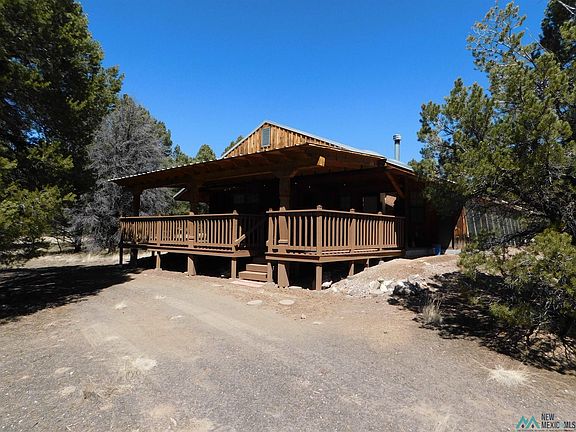 2nd image of 8 Lakeview Dr