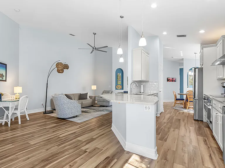 5610 Cape Harbour Dr #201 — Photo 6