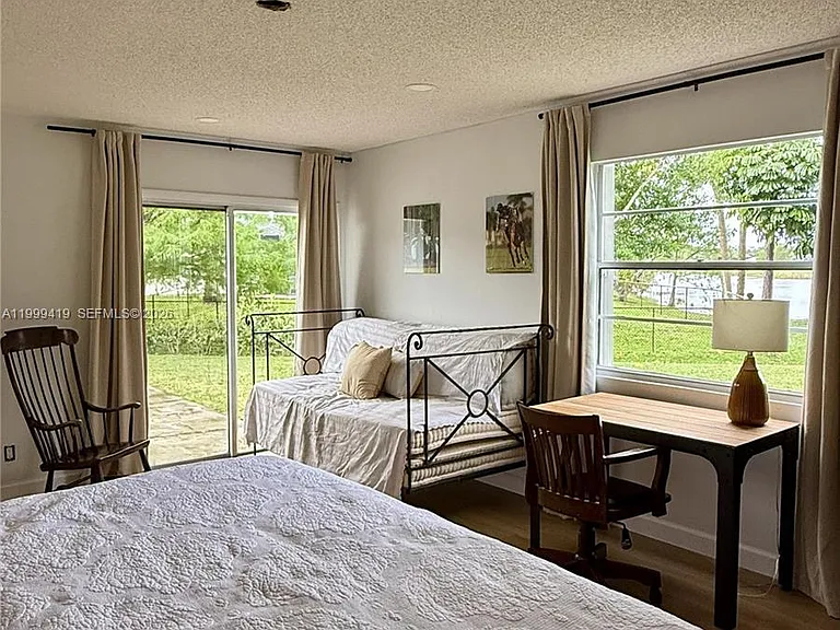625 Whippoorwill Ter — Photo 25