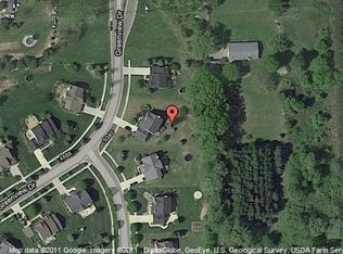 5054 Greenview Dr, Commerce Township, MI