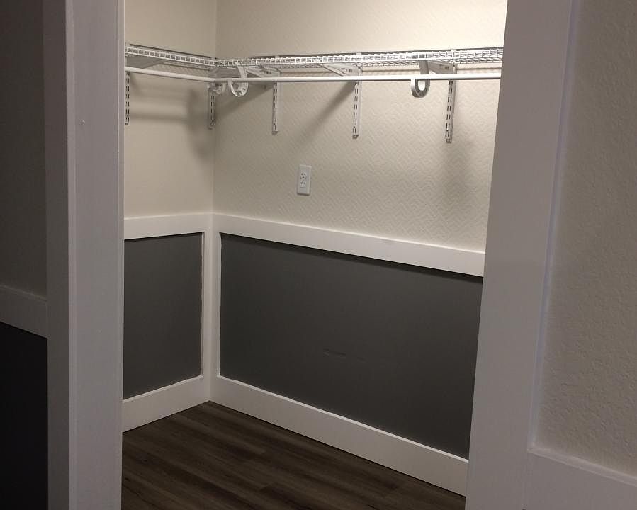 Large walk-in Closet