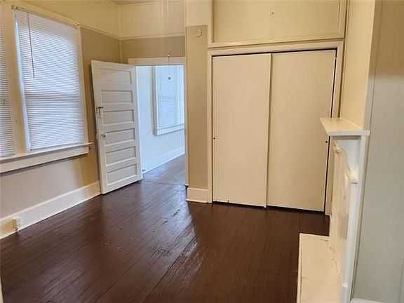 3rd image of 443 Chalmette St