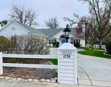 1230 E Lewis St, Boise, ID, 83712