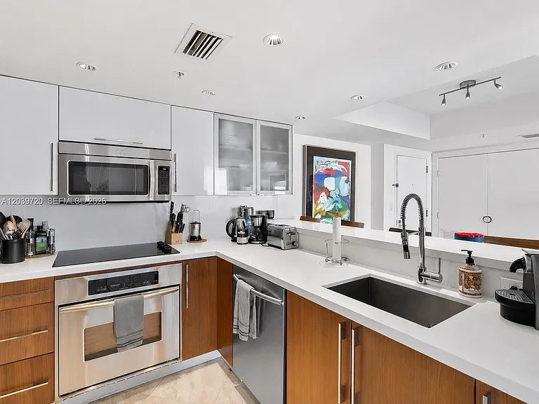 650 West Ave #2110 — Photo 7