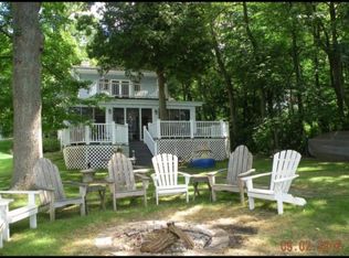 135 W Spring Dr, Twin Lakes, WI 53181