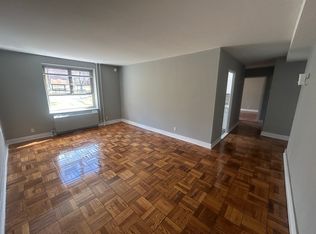 188-20C 69th Ave #1B, Fresh Meadows, NY 11365