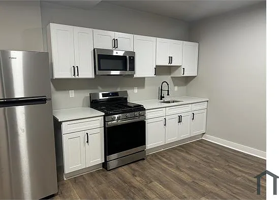 2 bed, 1077 sqft, $1,600 — Photo 2