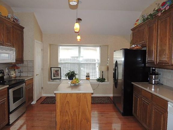 4th image of 8516 Western Meadows Dr