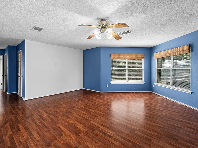 1704 Matagorda Dr — Photo 22
