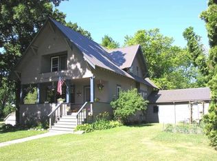 401 S Pine St, Riceville, IA 50466