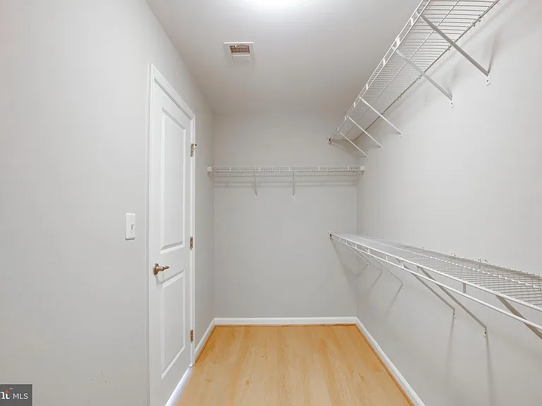 43306 John Michael Ter — Photo 38