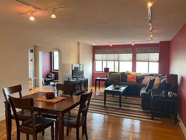 1731 Beacon St #711 — Photo 2