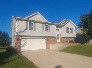 716 Copper Line Rd, Maryville, IL 62062