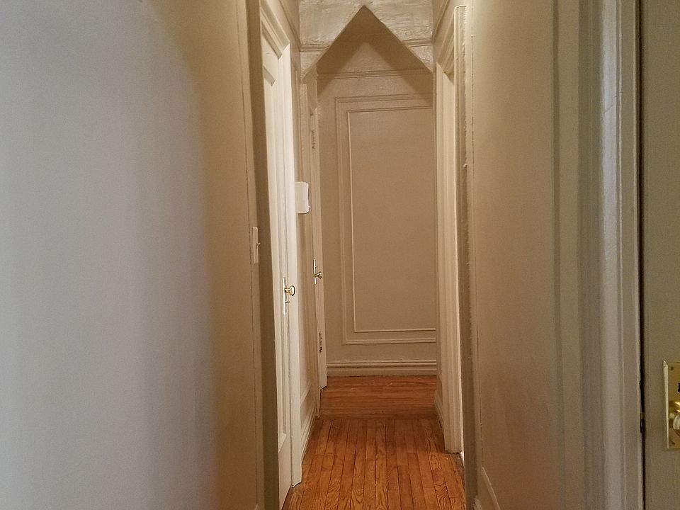 2nd image of 110 Seaman Ave APT 3C