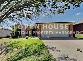 8809 Limestone Dr, Fort Worth, TX 76244